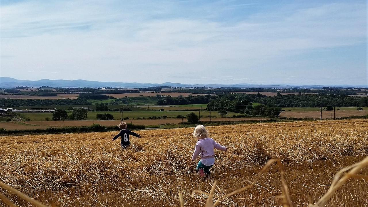 Old Farm Holiday Cottages - Scottish Borders Chirnside Buitenkant foto