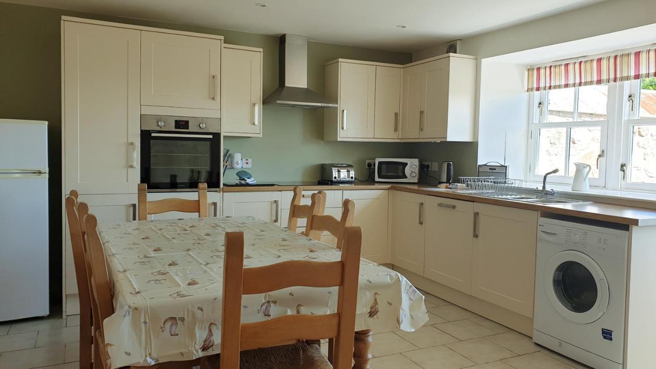 Old Farm Holiday Cottages - Scottish Borders Chirnside Buitenkant foto