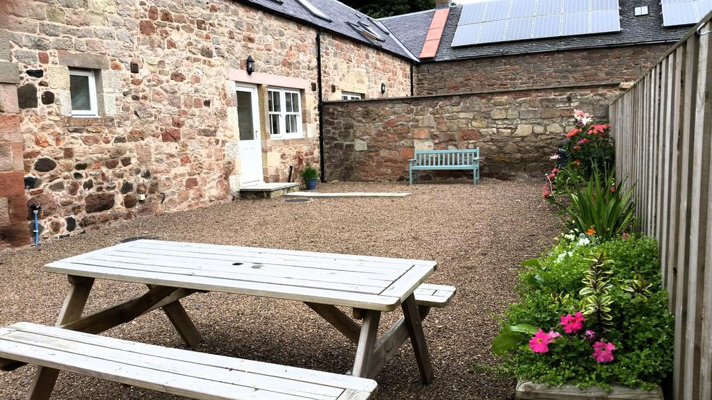 Old Farm Holiday Cottages - Scottish Borders Chirnside Buitenkant foto