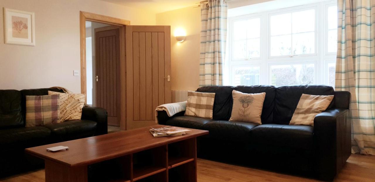 Old Farm Holiday Cottages - Scottish Borders Chirnside Buitenkant foto